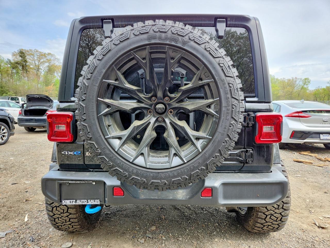 2022 Jeep Wrangler Unlimited Sahara 4Xe - Image 6