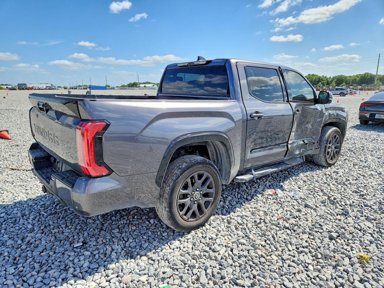 2023 Toyota Tundra Platinum - Фото 3