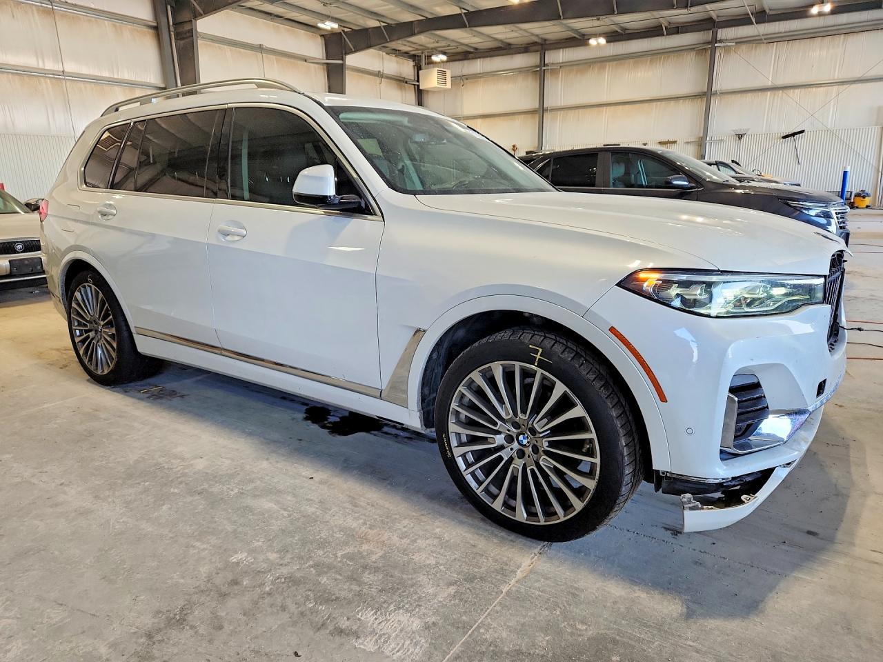 2020 BMW X7 xDrive40I - Image 4