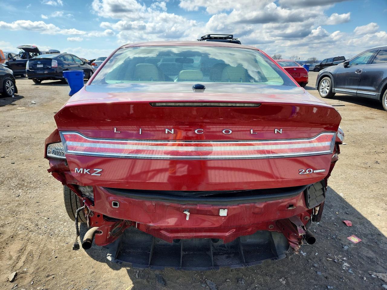 2013 Lincoln Townhouse Mkz - Image 6