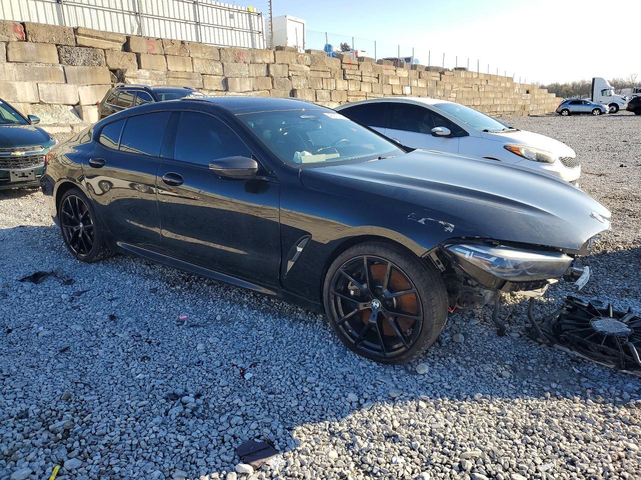 2022 BMW M850Xi - Фото 4