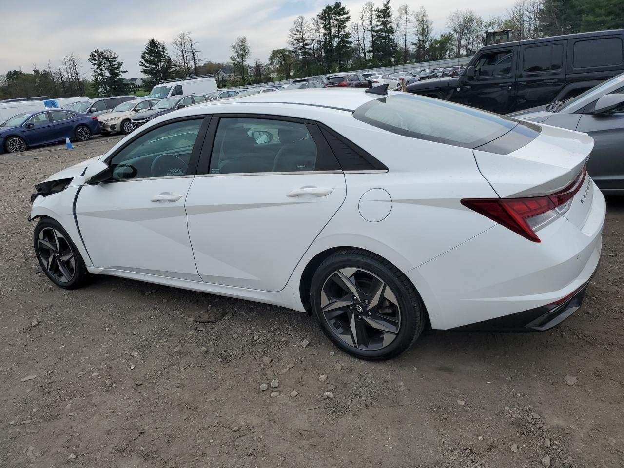 2021 Hyundai Elantra Limited - Image 2
