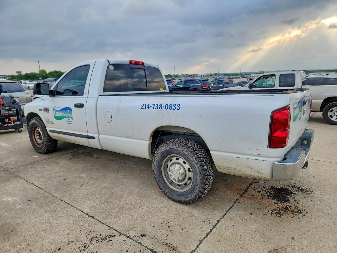 2007 Dodge Ram 2500 St - Фото 2