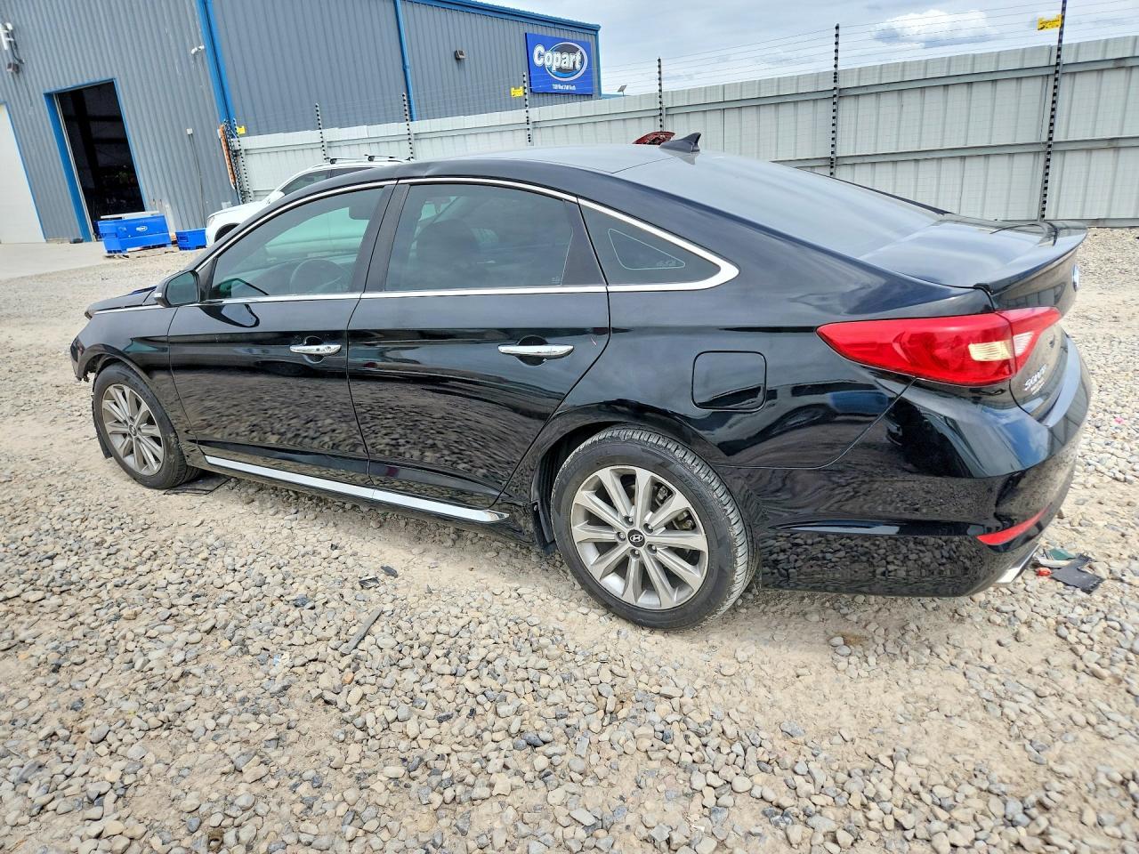 2017 Hyundai Sonata Limited - Image 2