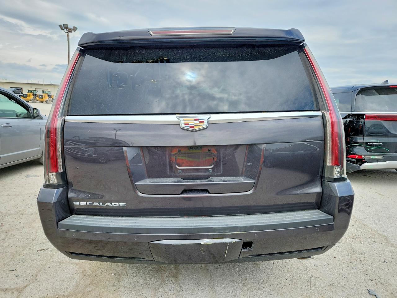 2017 Cadillac Escalade Esv Premium Luxury - Image 6