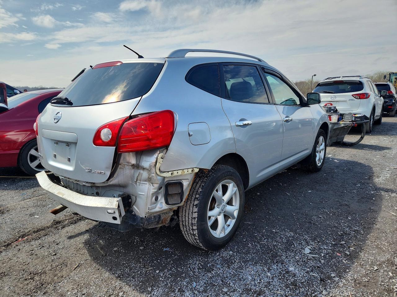 2010 Nissan Rogue S - Фото 3