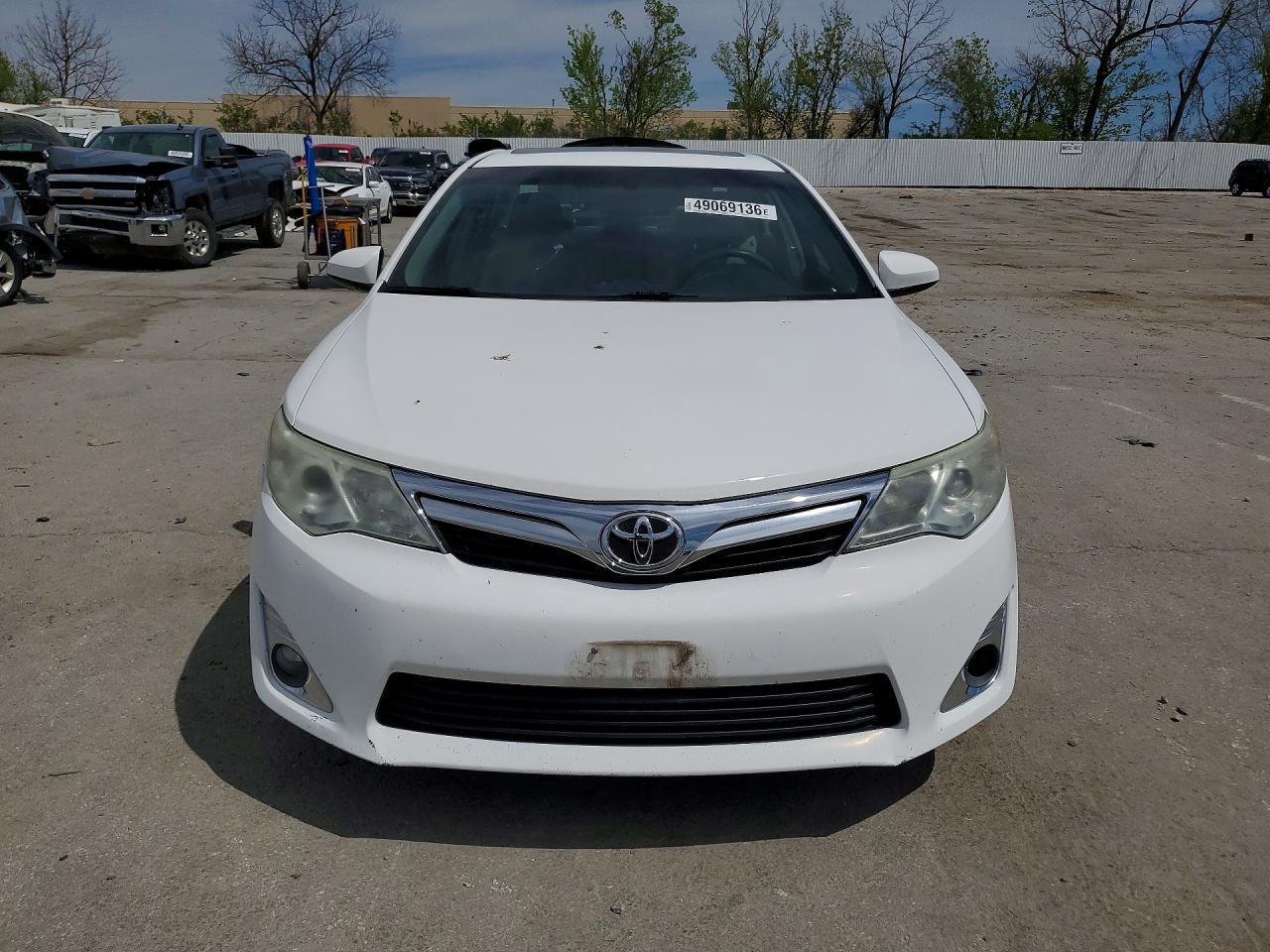 2014 Toyota Camry Xle V6 - Фото 5