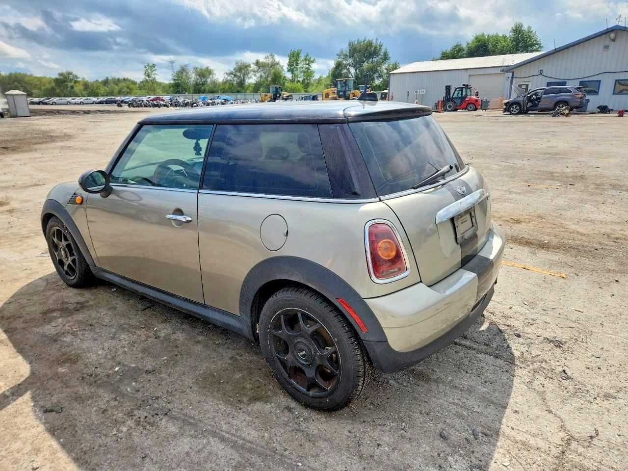 2009 Mini Cooper - Фото 2