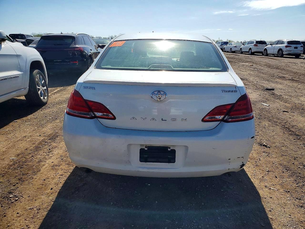 2005 Toyota Avalon Touring - Фото 6