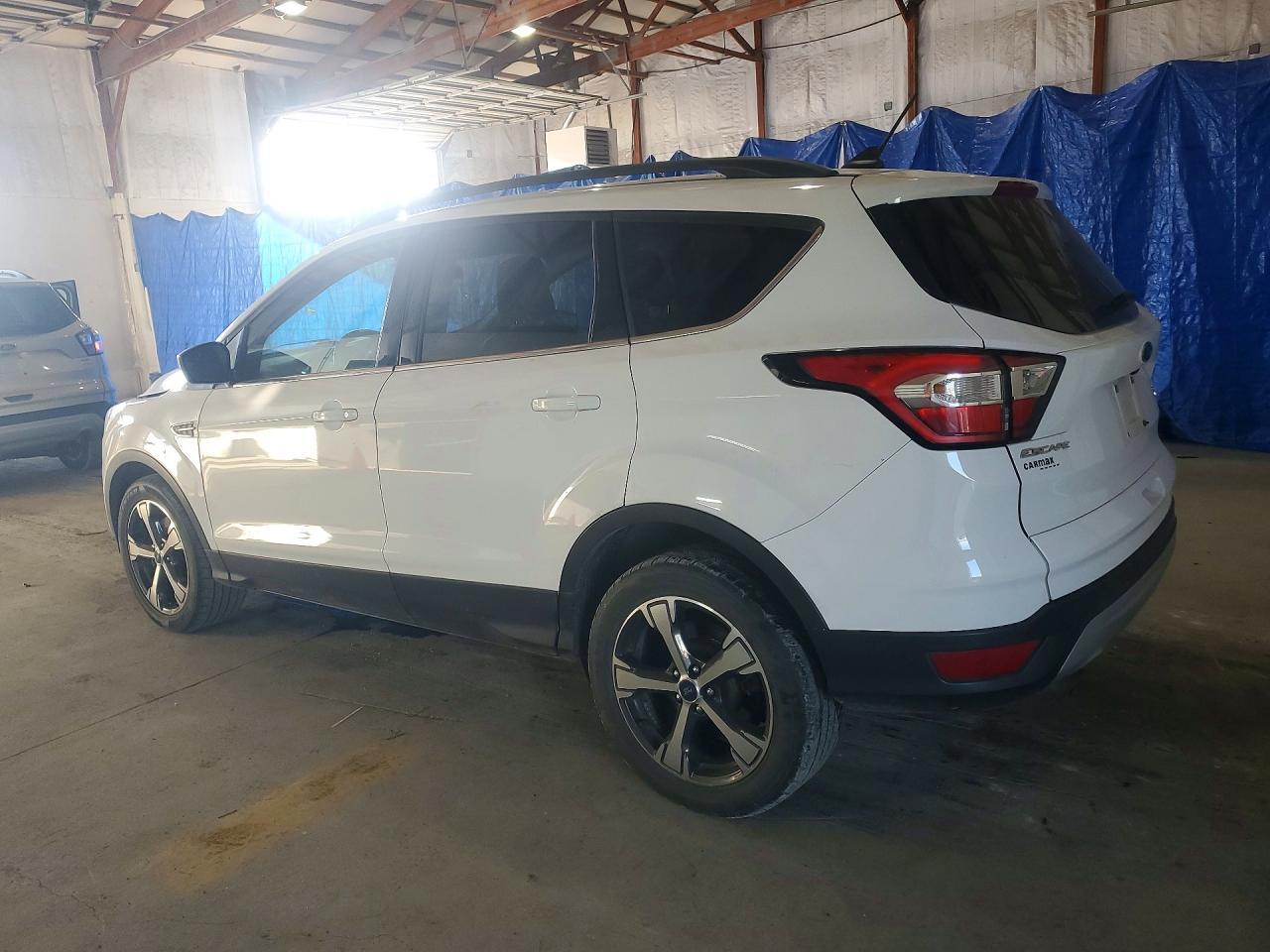 2018 Ford Escape Sel - Фото 2