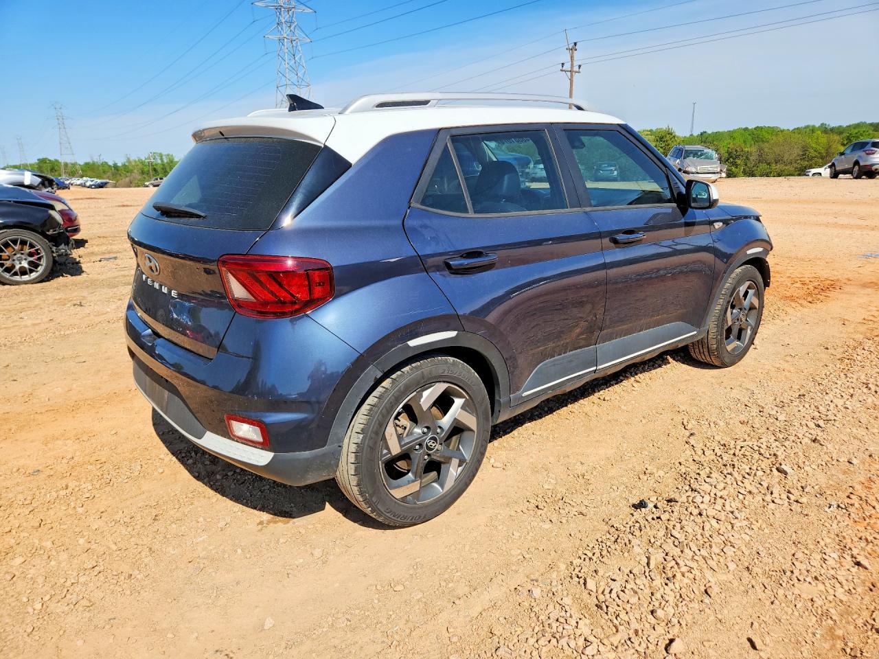 2020 Hyundai Venue Denim - Фото 3