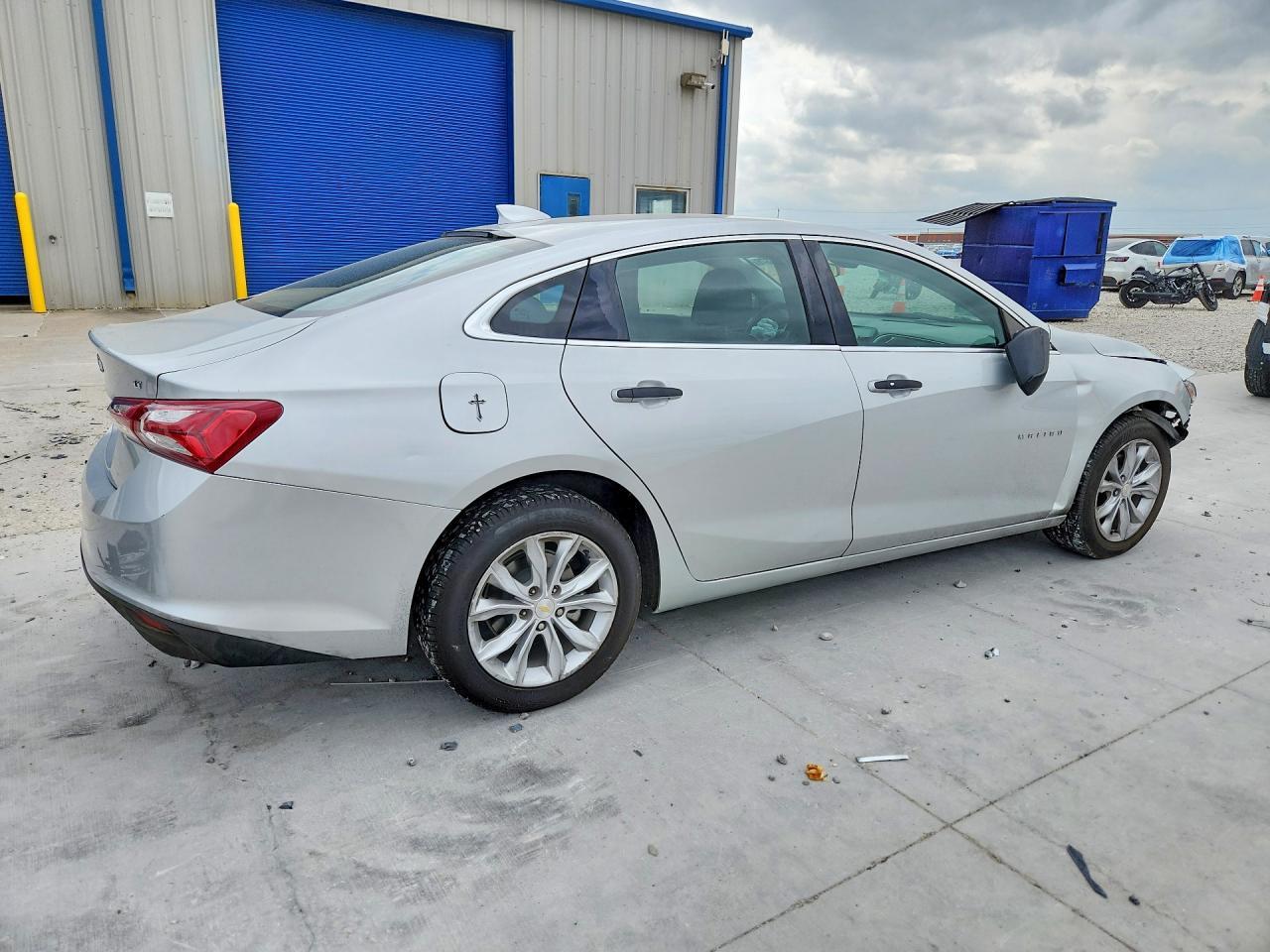 2022 Chevrolet Malibu Lt - Фото 3