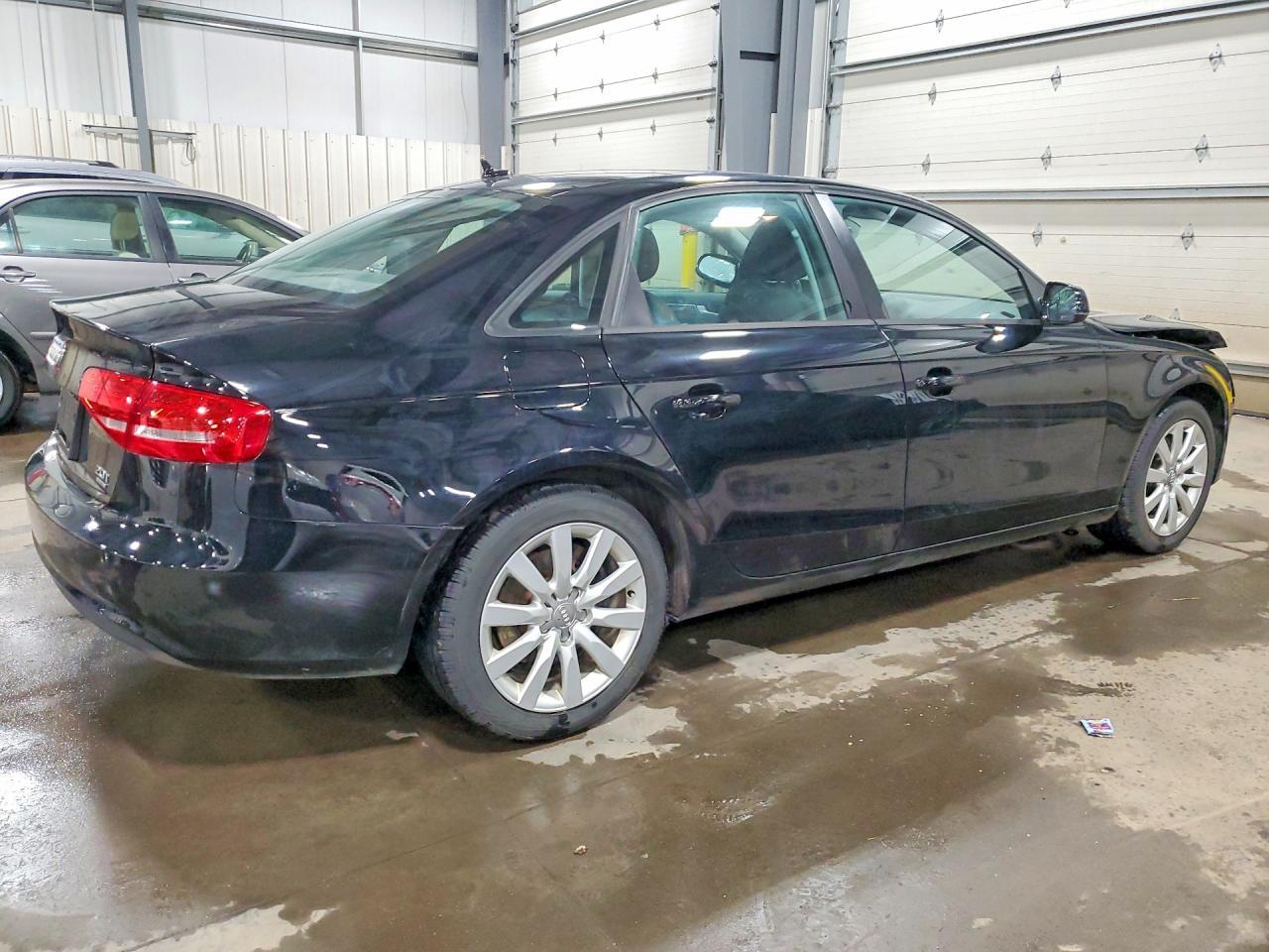 2014 Audi A4 Premium - Фото 3