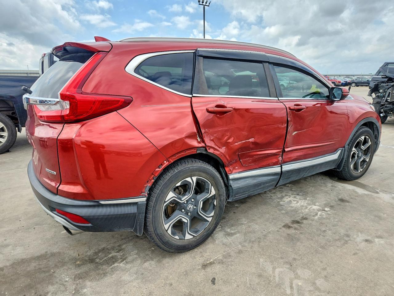 2017 Honda Cr-V Touring - Image 3