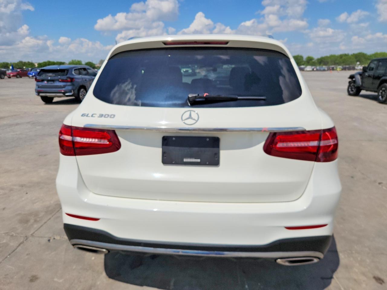 2019 Mercedes-Benz Glc - Image 6
