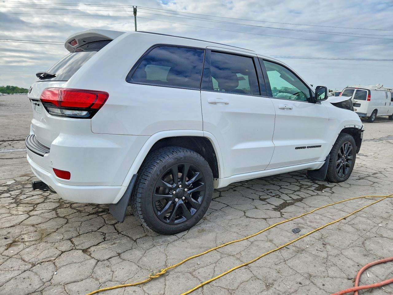 2021 Jeep Grand Cherokee Laredo - Фото 3