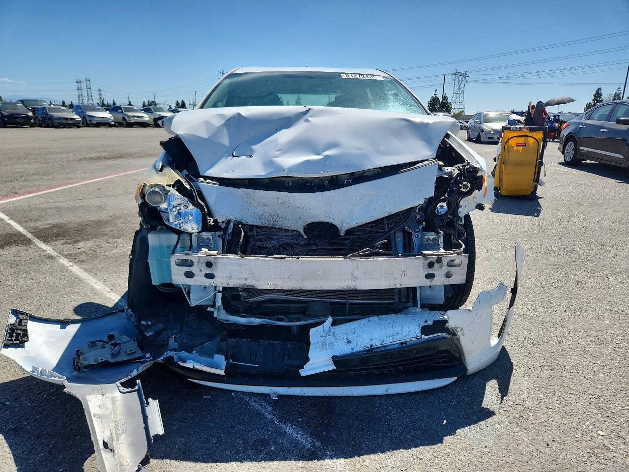 2012 Toyota Prius Two - Фото 5