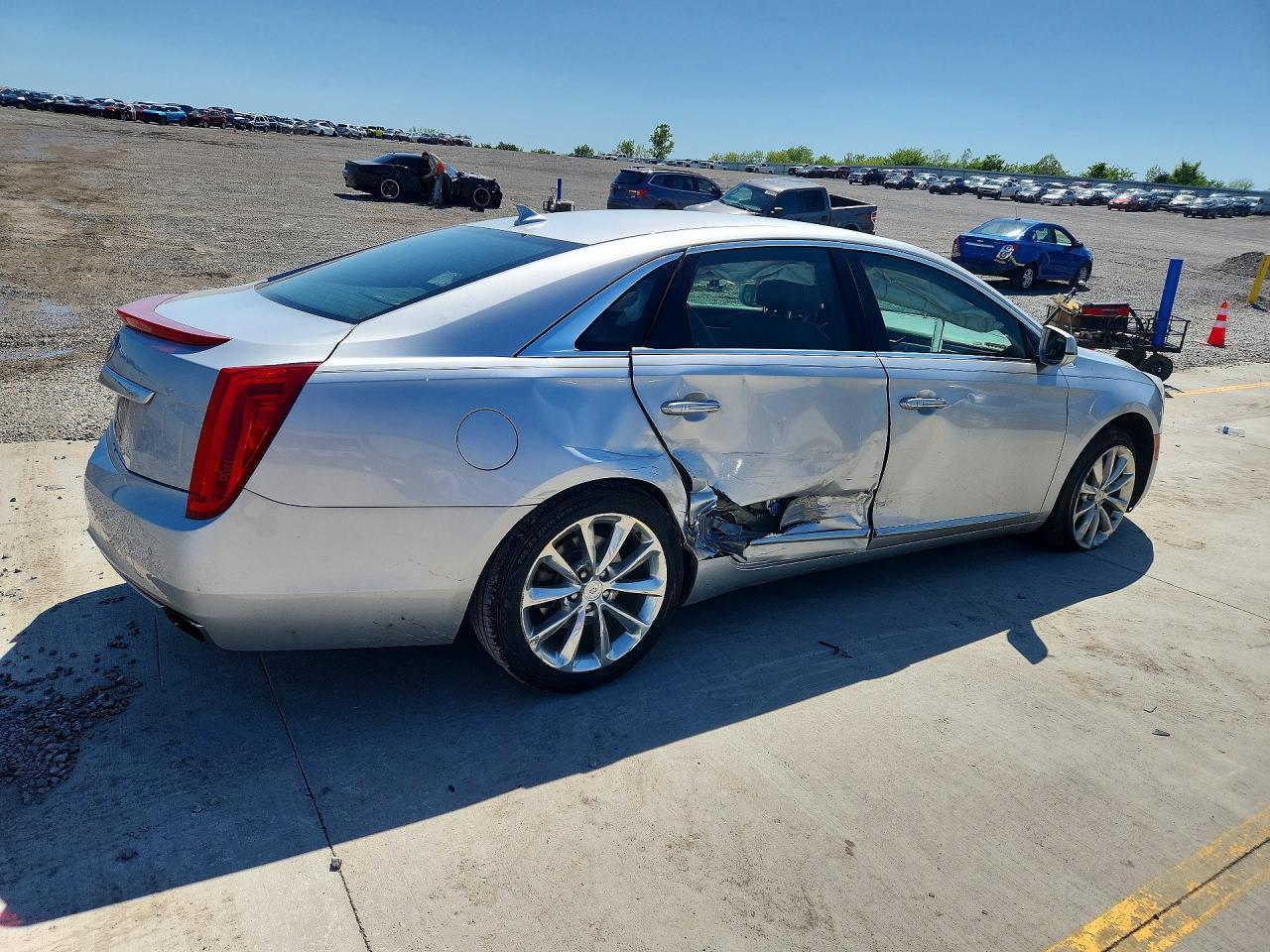 2014 Cadillac Xts Luxury Collection - Image 3