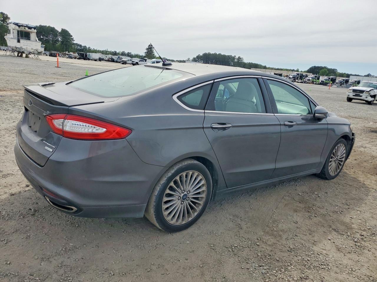 2016 Ford Fusion Titanium - Фото 3