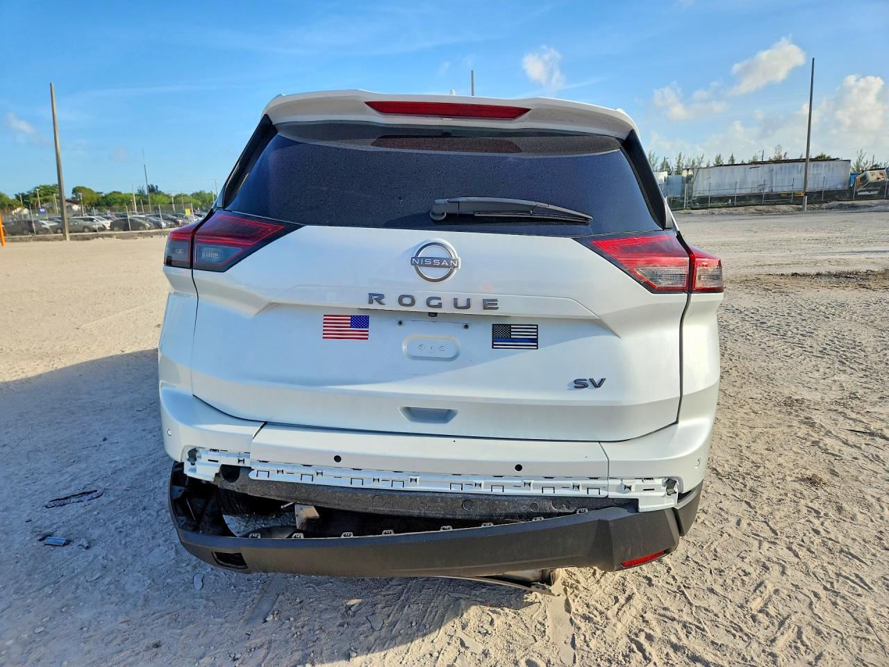 2024 Nissan Rogue Sv - Image 6