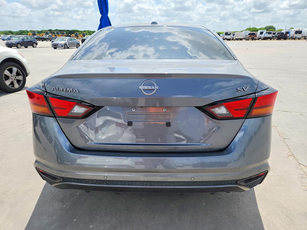2024 Nissan Altima 2.5 Sv - Image 6