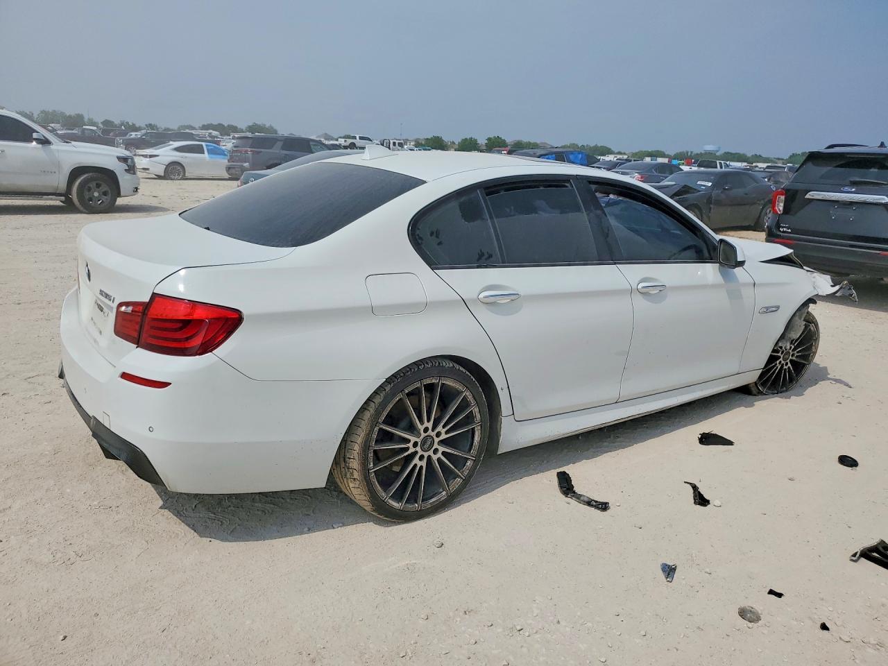 2011 BMW 535 I - Фото 3