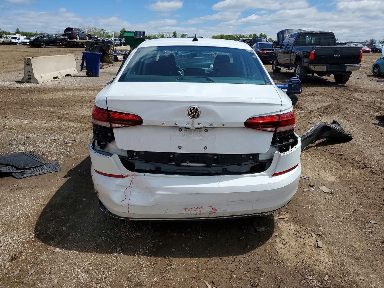 2020 Volkswagen Passat S - Фото 6