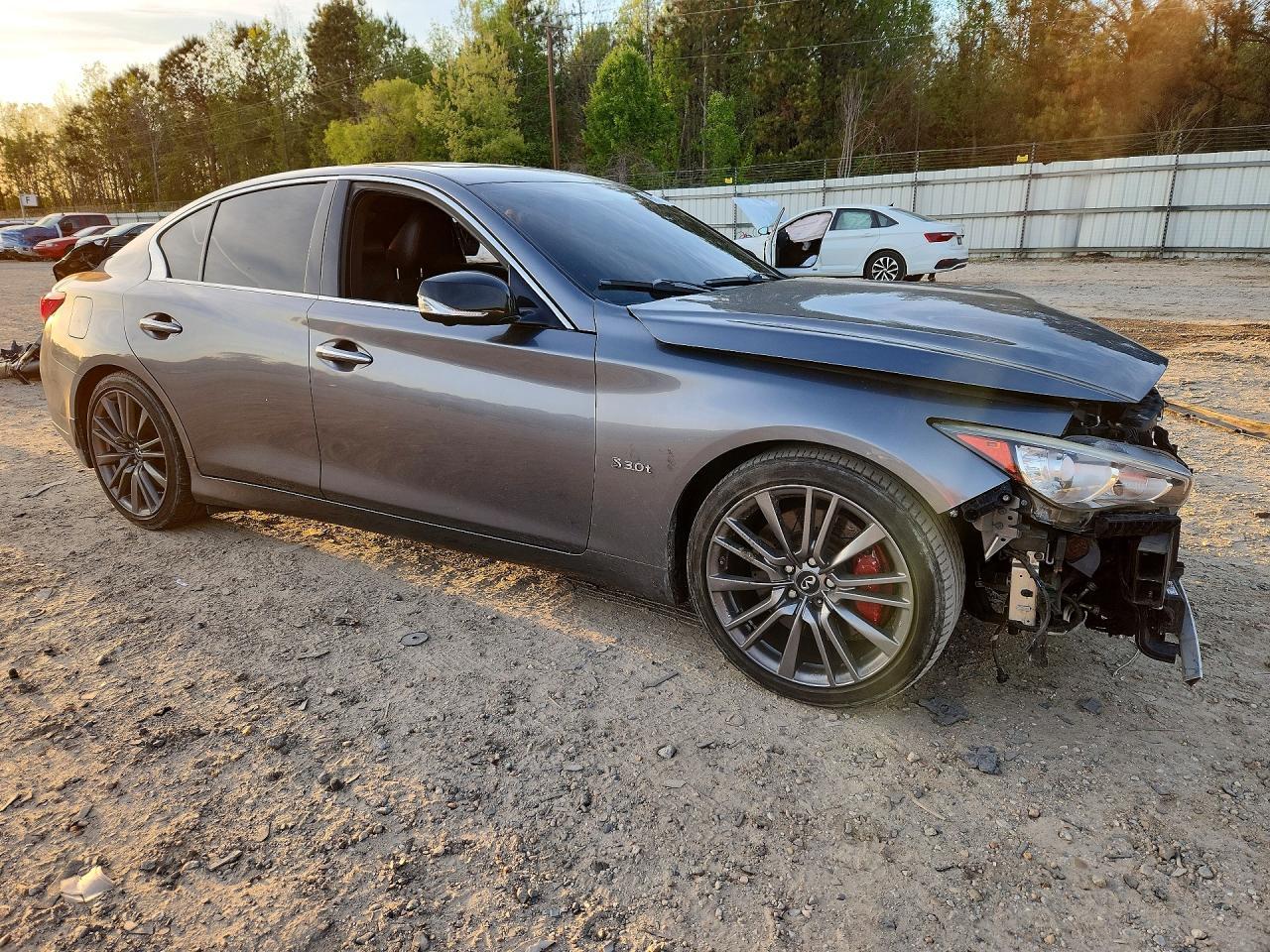 2018 Infiniti Q50 Red Sport 400 - Image 4