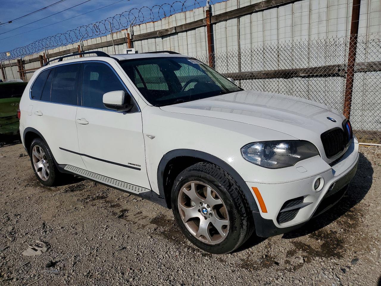 2013 BMW X5 xDrive35I - Image 4