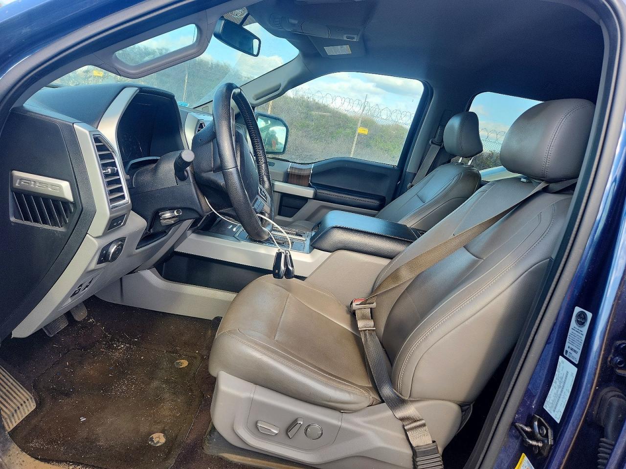 2015 Ford F150 Supercrew - Image 7