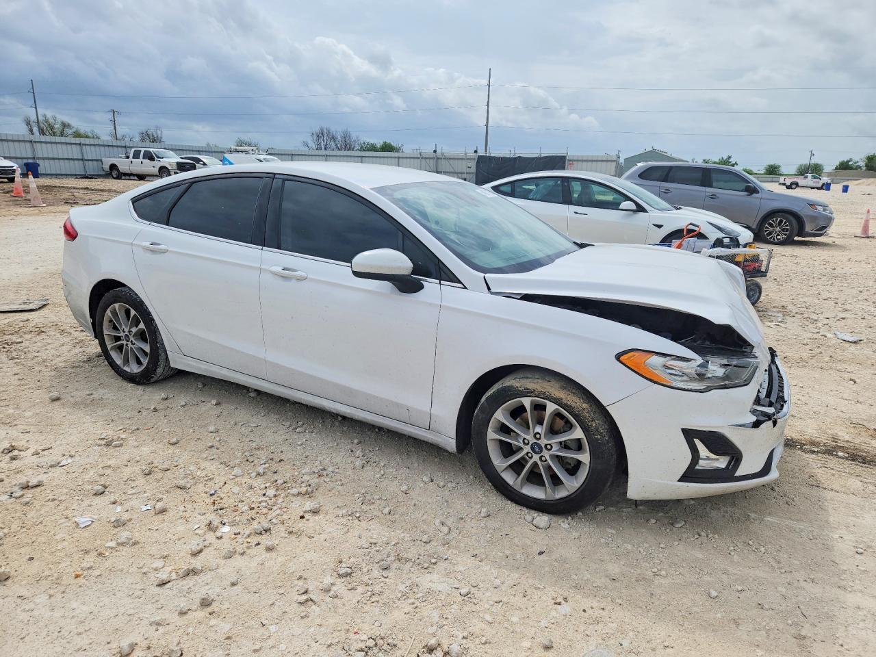 2020 Ford Fusion Se - Image 4