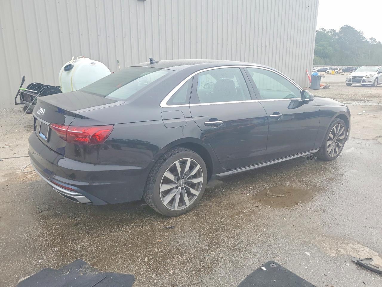 2020 Audi A4 Premium - Фото 3