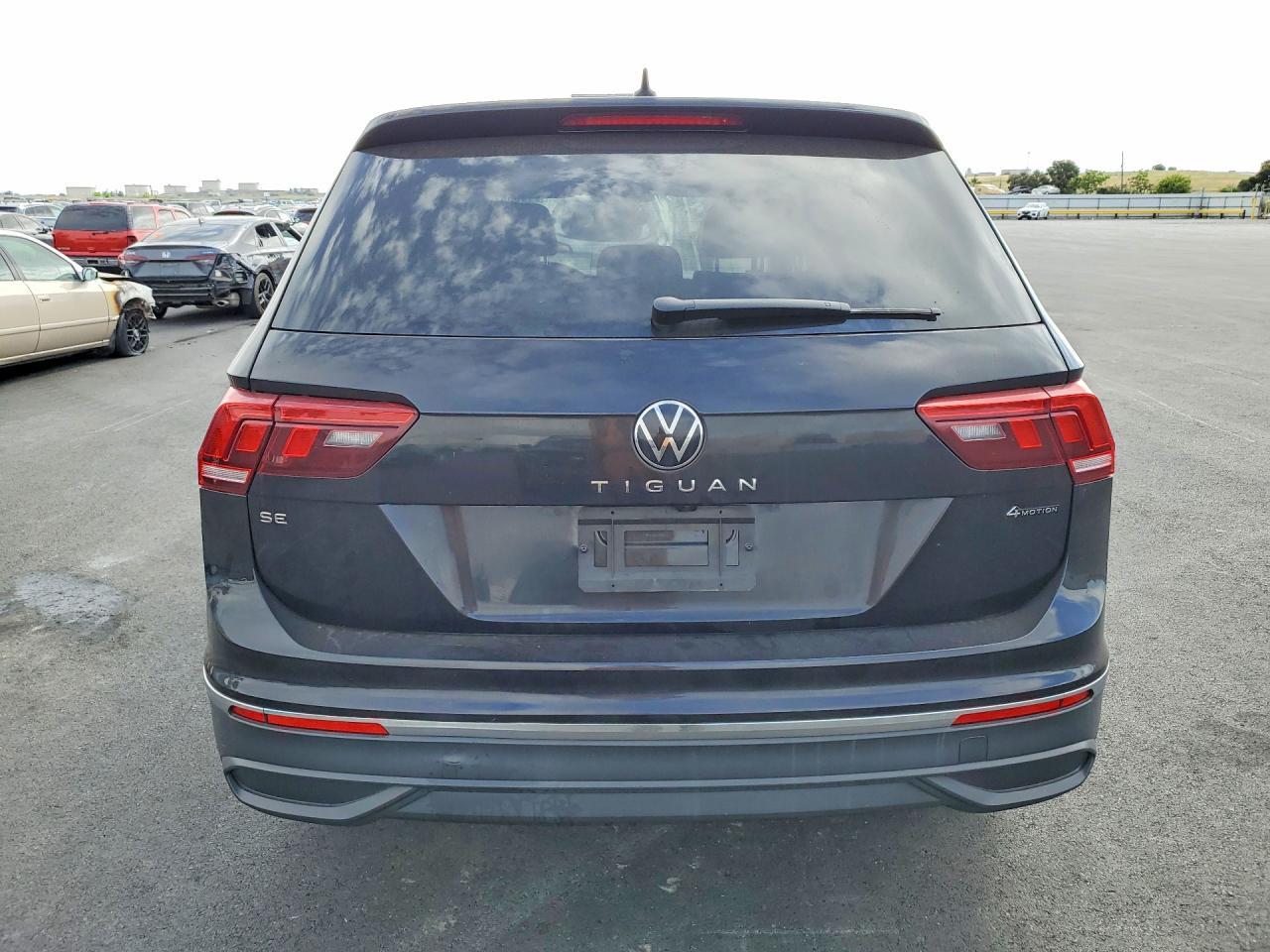 2022 Volkswagen Tiguan Se - Фото 6