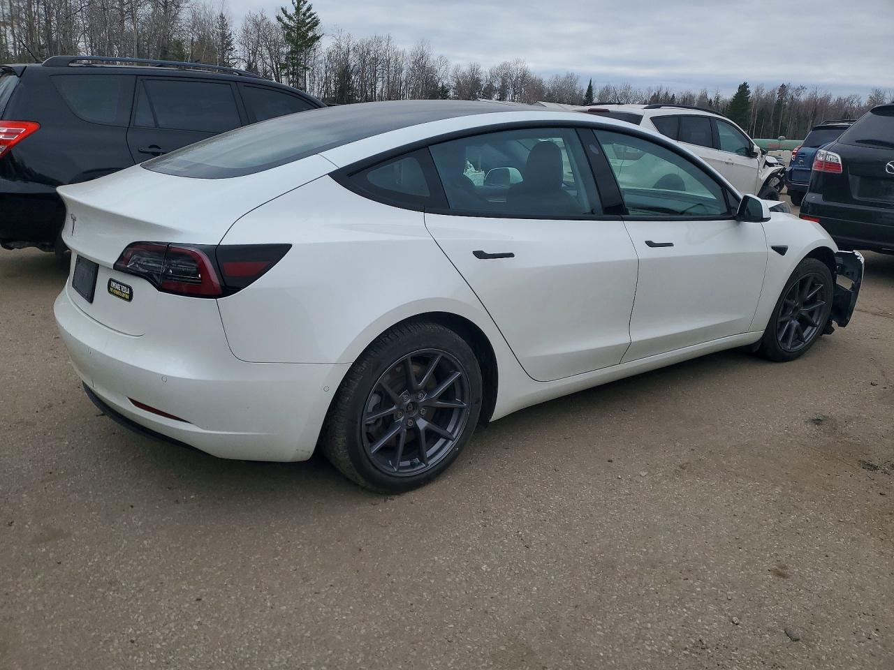 2021 Tesla Model 3 - Фото 3
