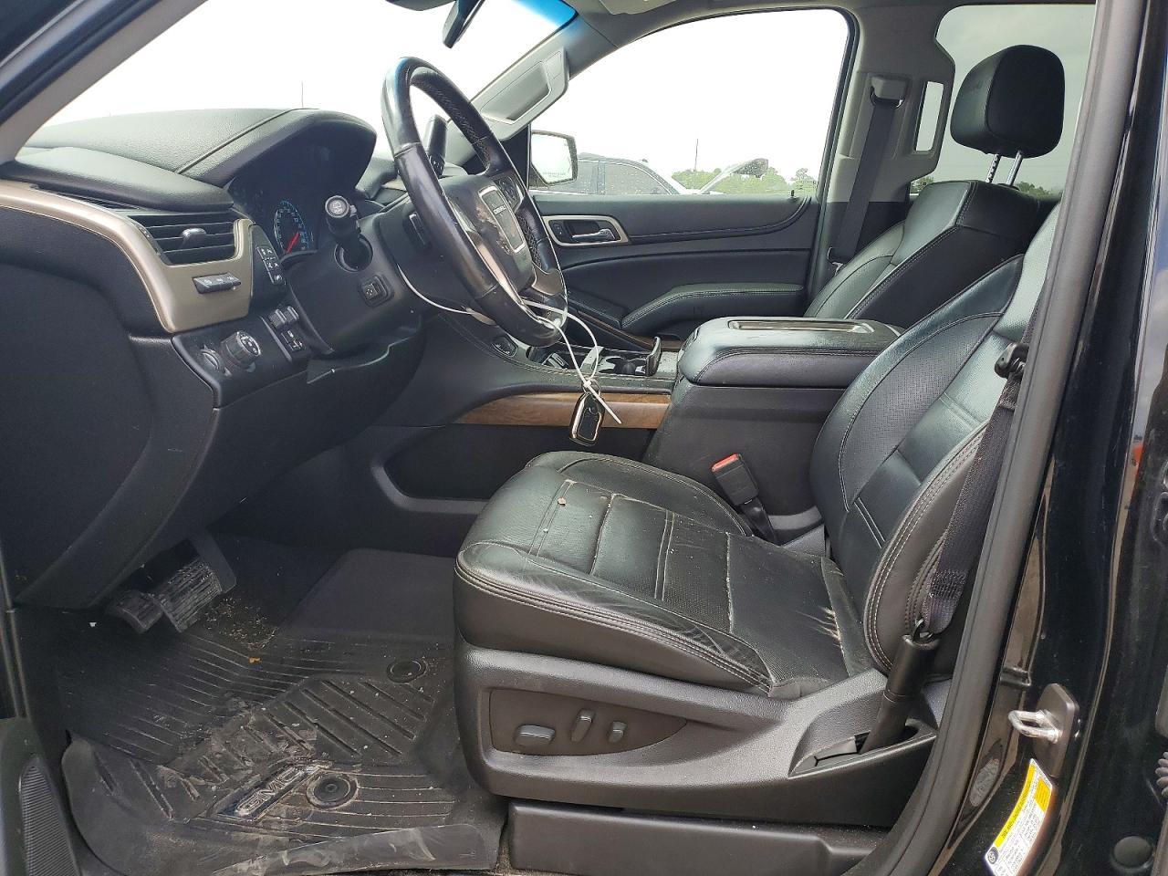 2018 GMC Yukon Denali - Фото 7