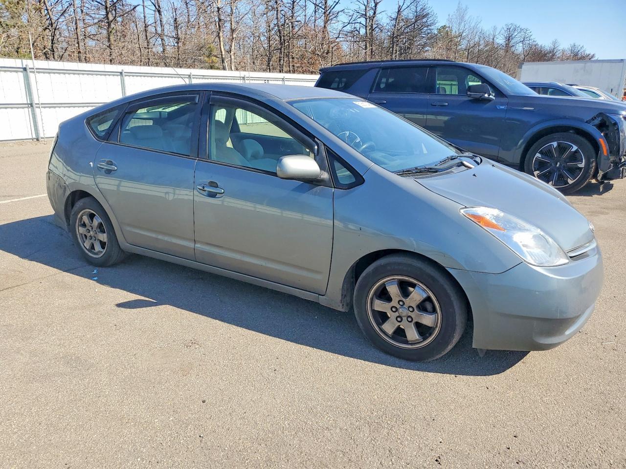 2004 Toyota Prius Base - Image 4