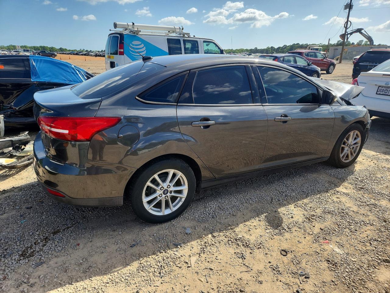 2015 Ford Focus Se - Фото 3
