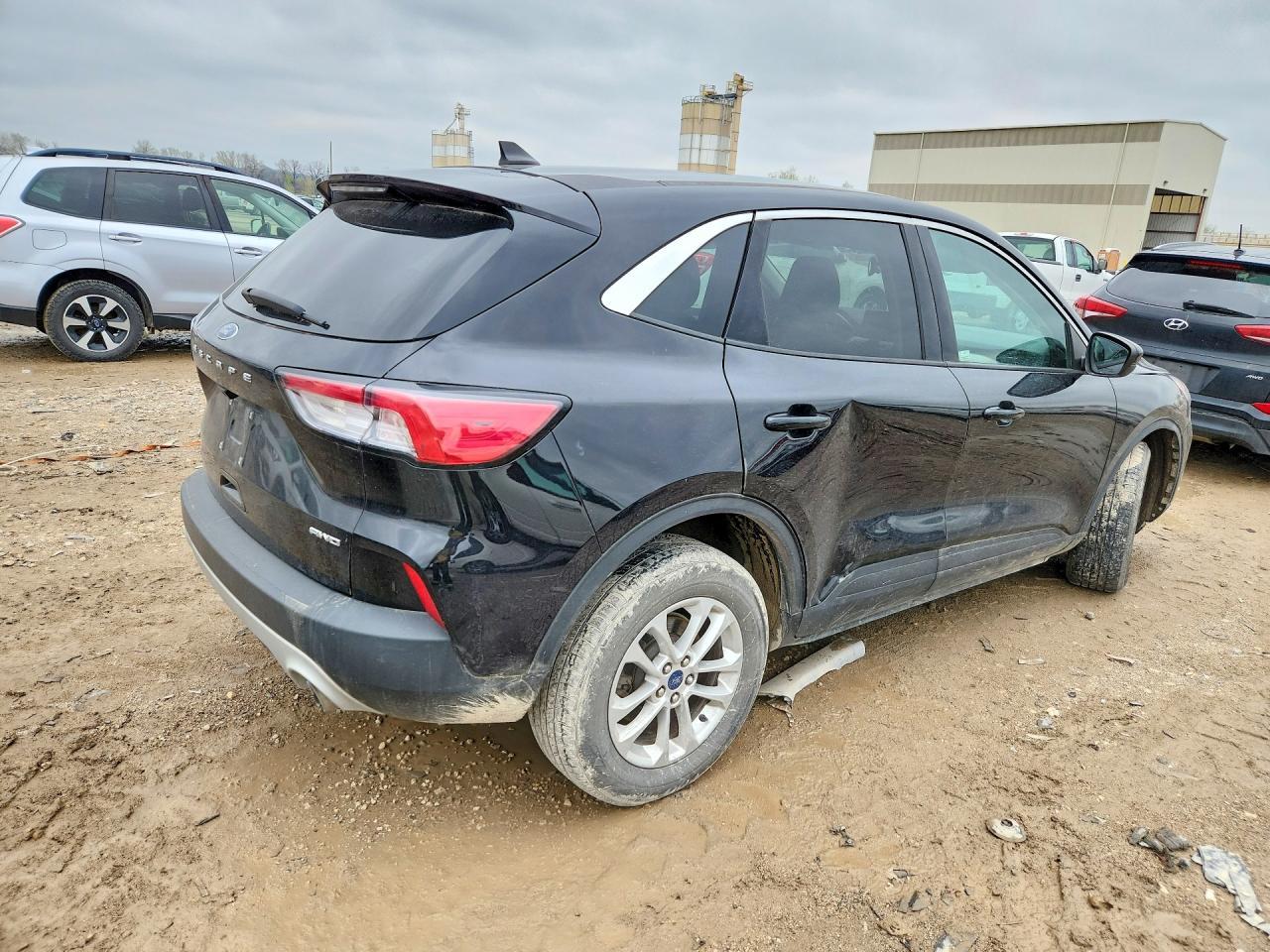 2021 Ford Escape Se - Фото 3