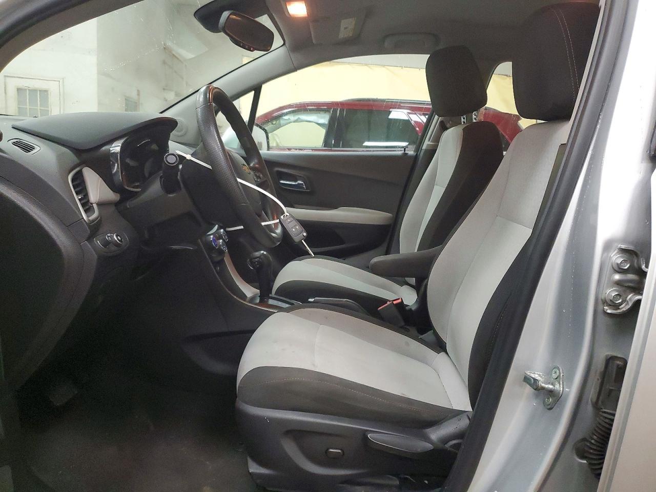2017 Chevrolet Trax Ls - Image 7