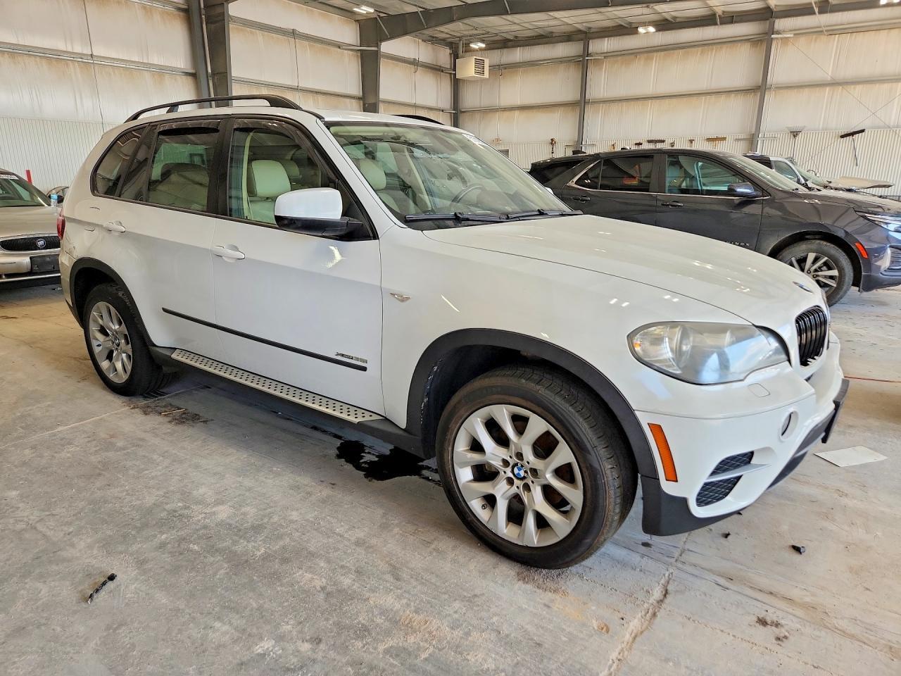 2011 BMW X5 xDrive35I - Фото 4