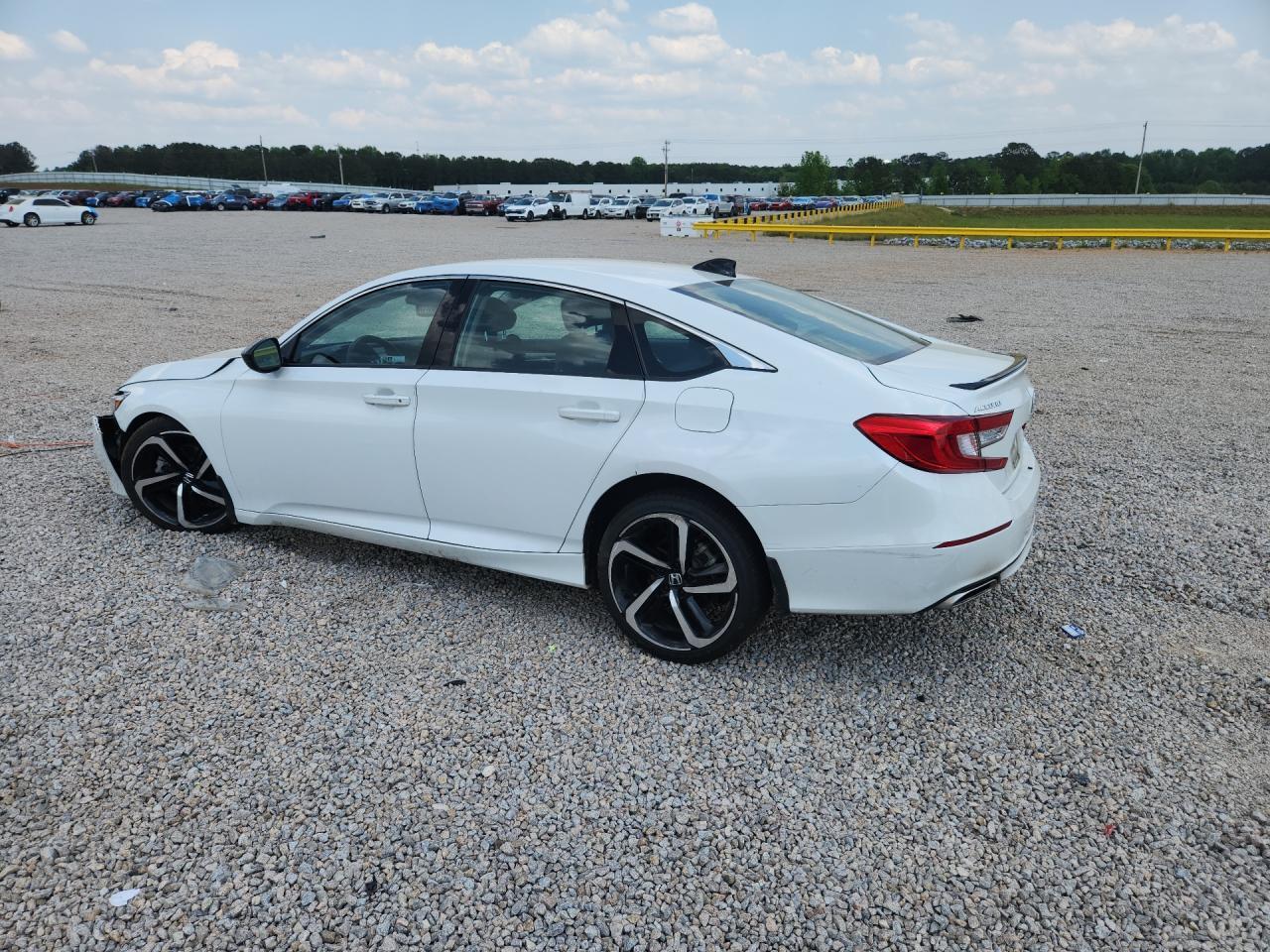 2022 Honda Accord Sport Se - Image 2