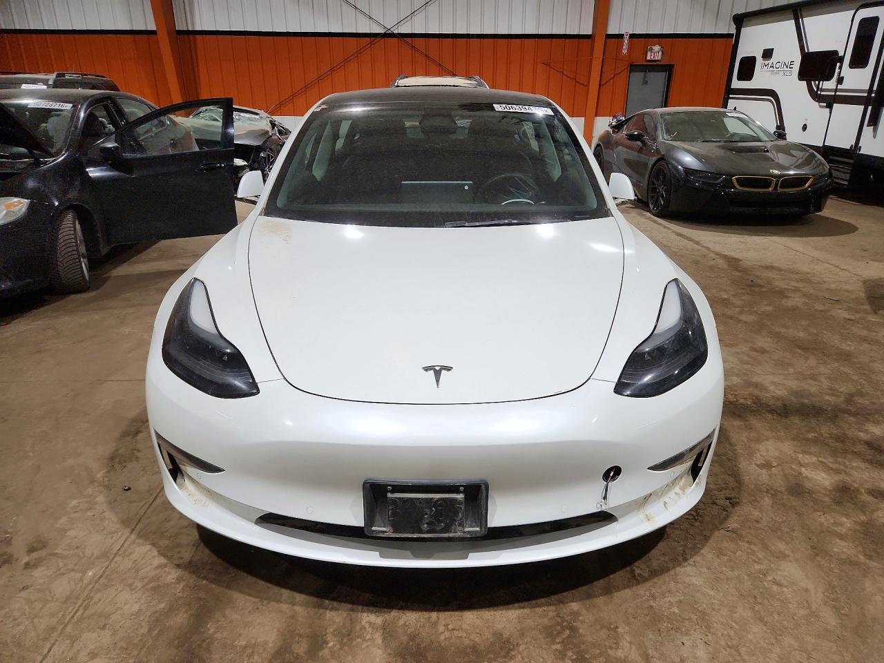 2022 Tesla Model 3 - Фото 5