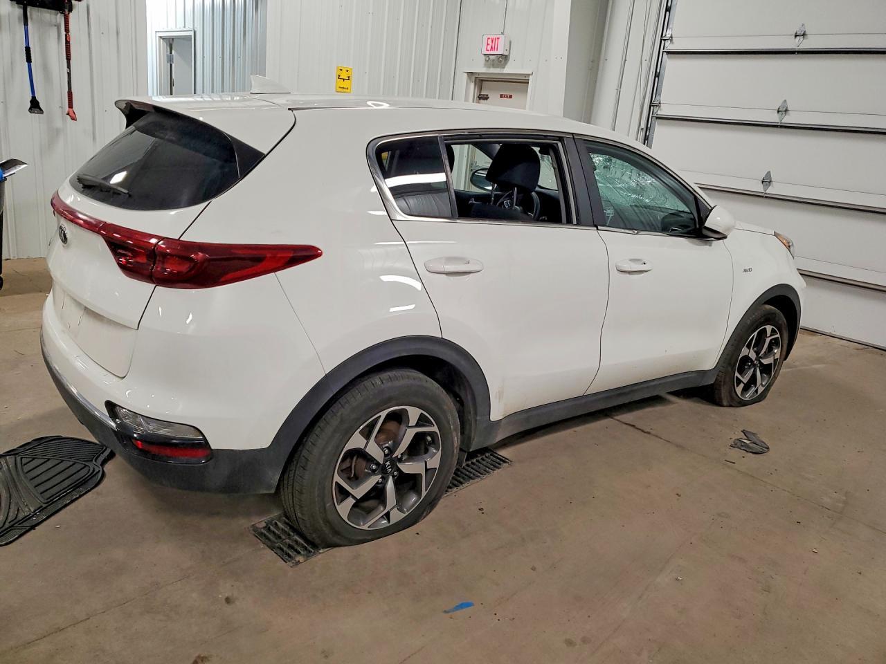 2020 Kia Sportage Lx - Image 3