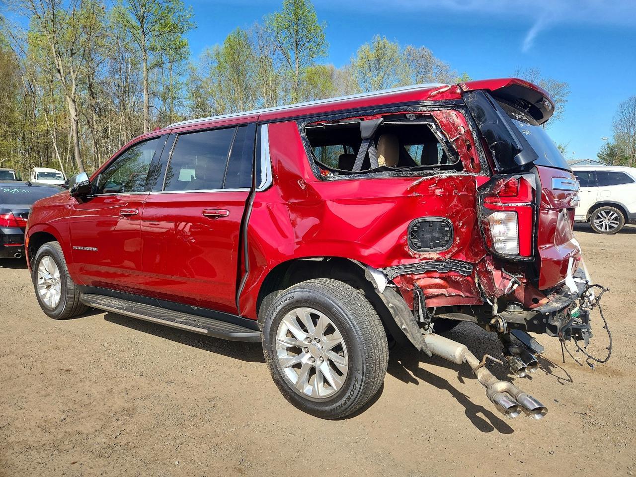 2021 Chevrolet Suburban K1500 Premier - Фото 2