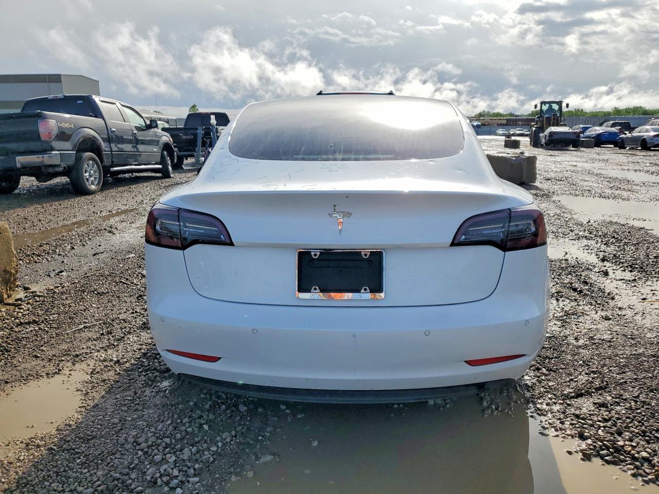 2019 Tesla Model 3 - Фото 6