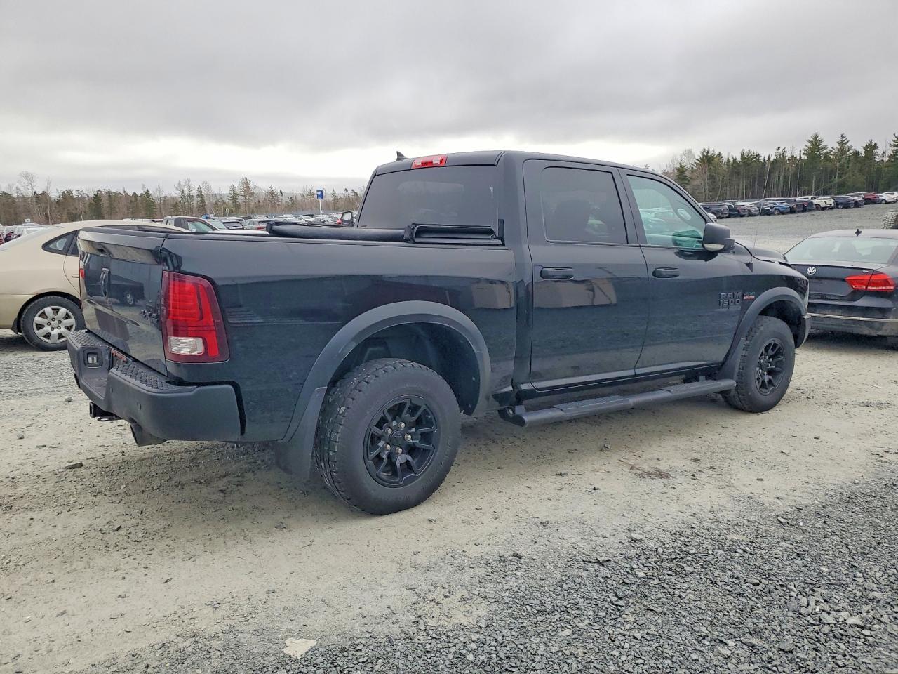 2023 Ram 1500 Classic Slt - Image 3
