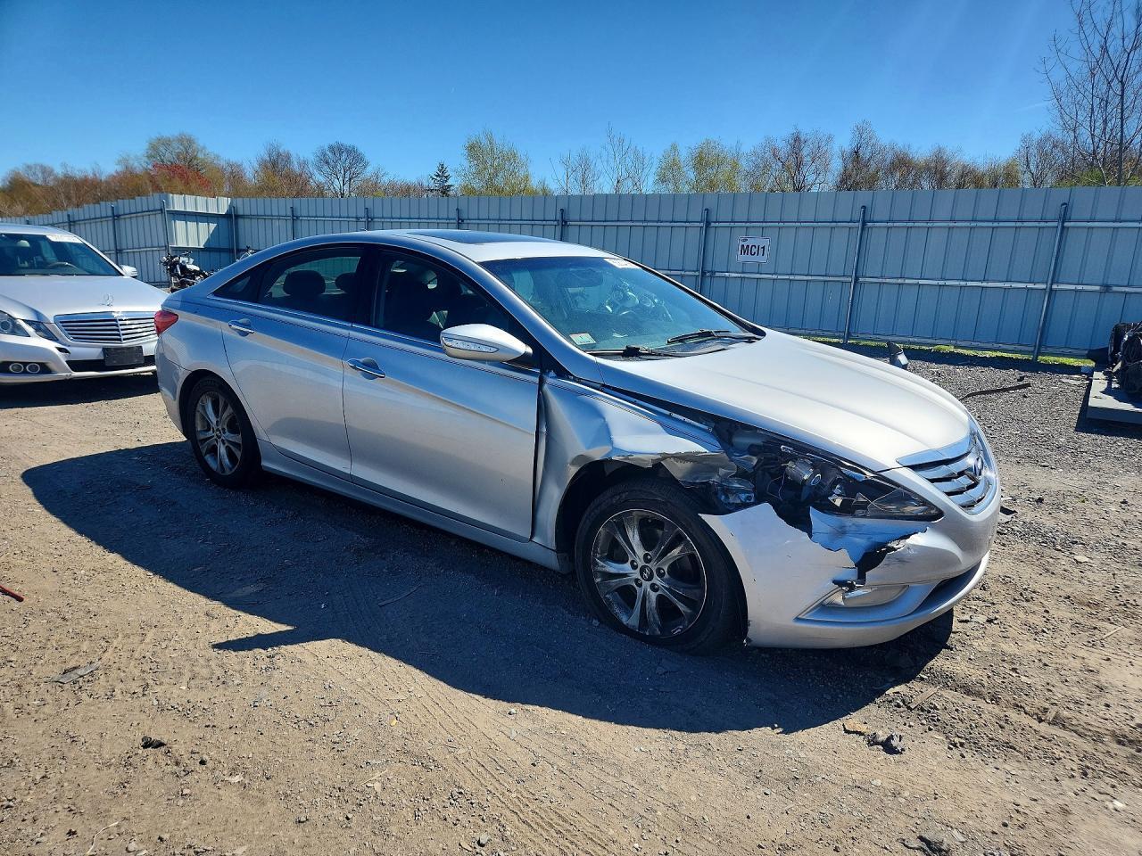 2011 Hyundai Sonata Limited 2.0T - Фото 4