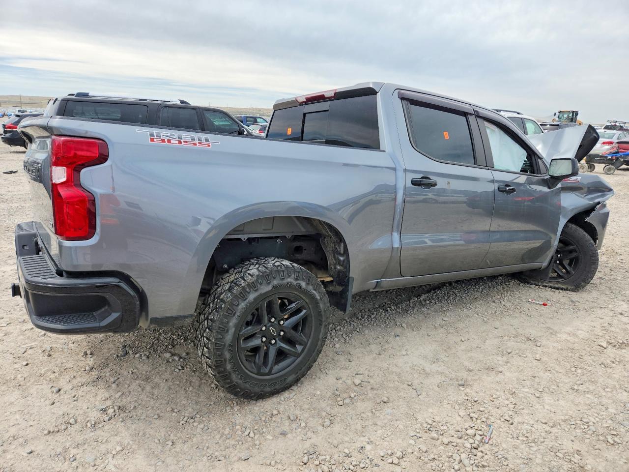 2021 Chevrolet Silverado K1500 Lt Trail Boss - Фото 3