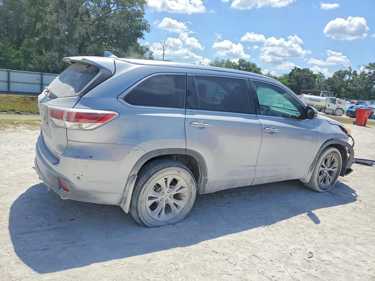 2014 Toyota Highlander Xle - Фото 3