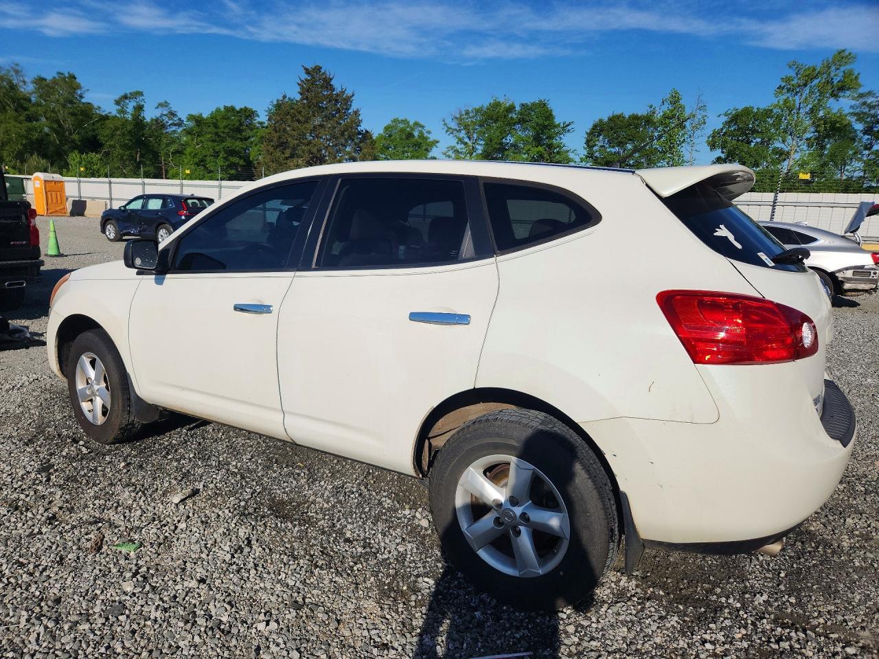2010 Nissan Rogue Sl - Image 2